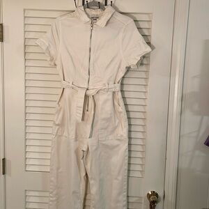 NWT Velvet Heart Denim Cream Belted Short Sleeve Zipper Front Jumpsuit